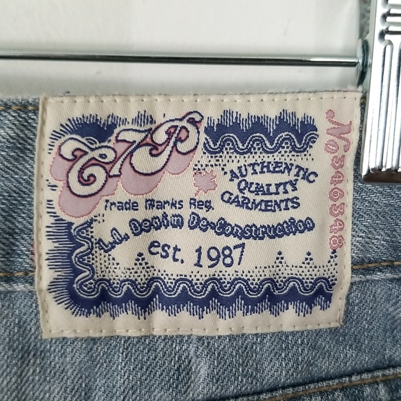 Chip and Pepper distressed denim mini skirt - Picture 13 of 15